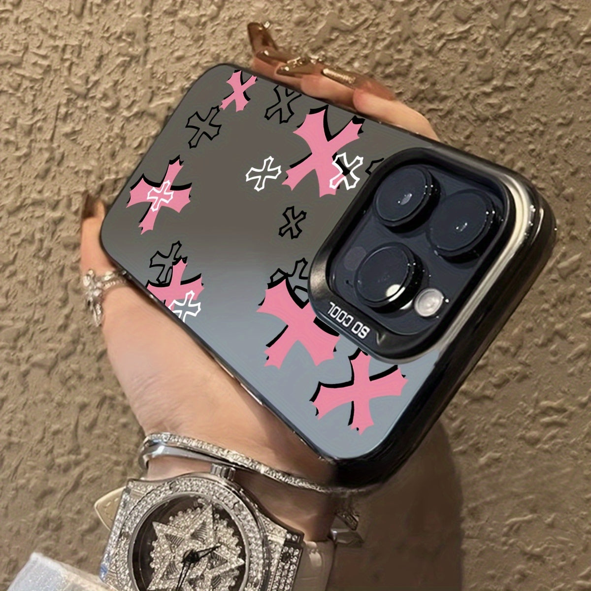 Pink Cross Pattern Design