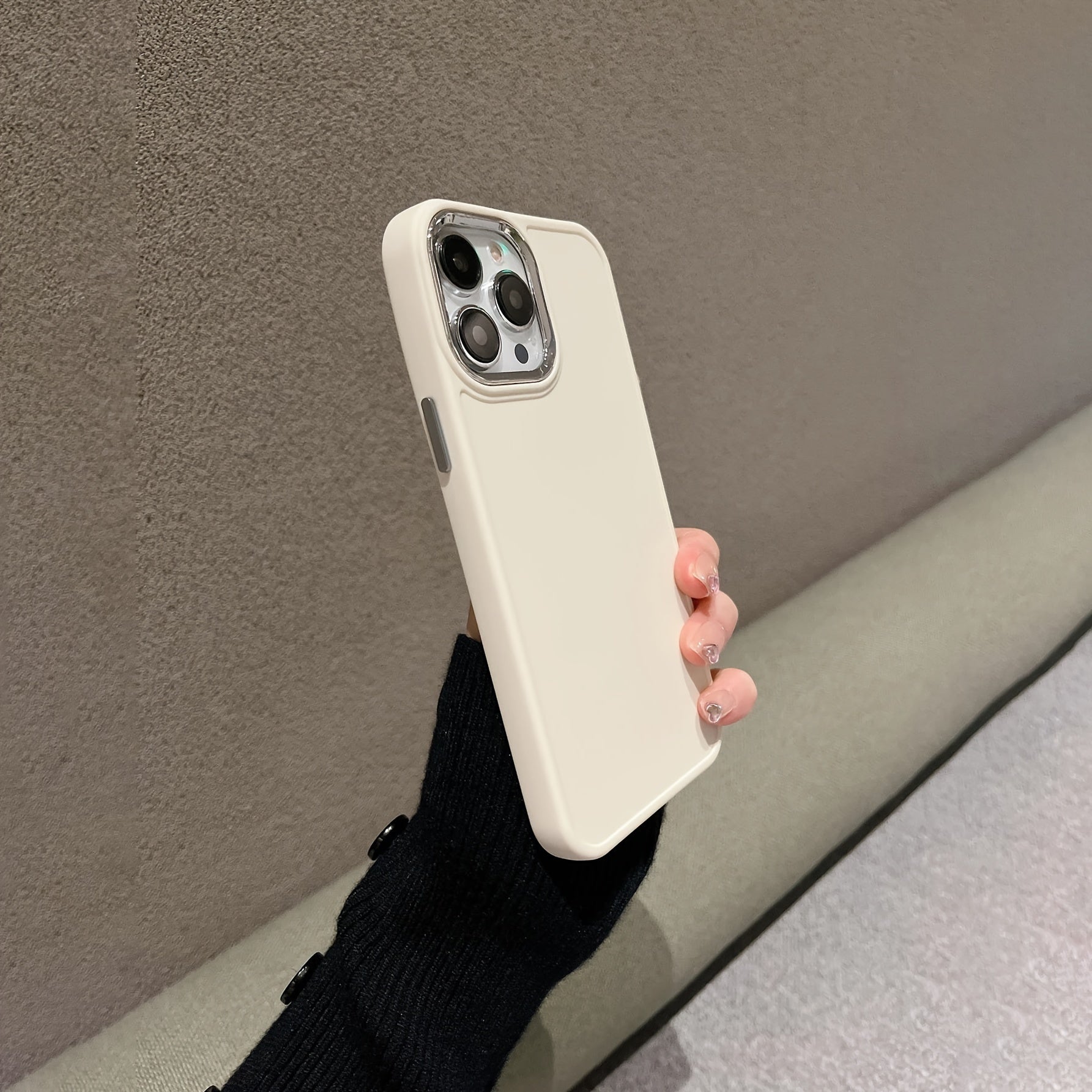 White Metal Frame Frosted All-Inclusive Anti-Fall Mobile Phone Case